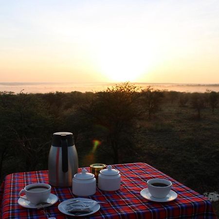 Osero Serengeti Luxury Tented Camp Banagi Exteriör bild
