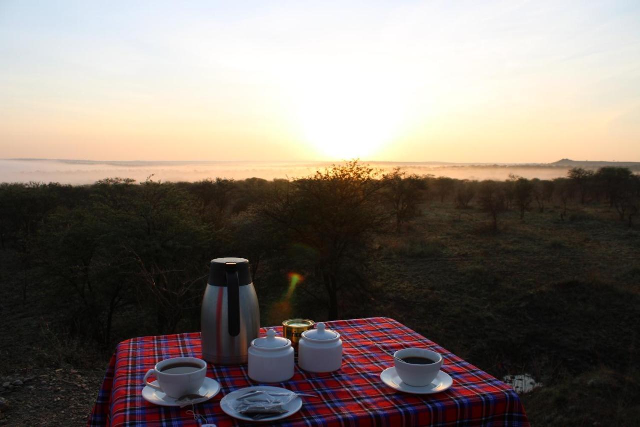 Osero Serengeti Luxury Tented Camp Banagi Exteriör bild