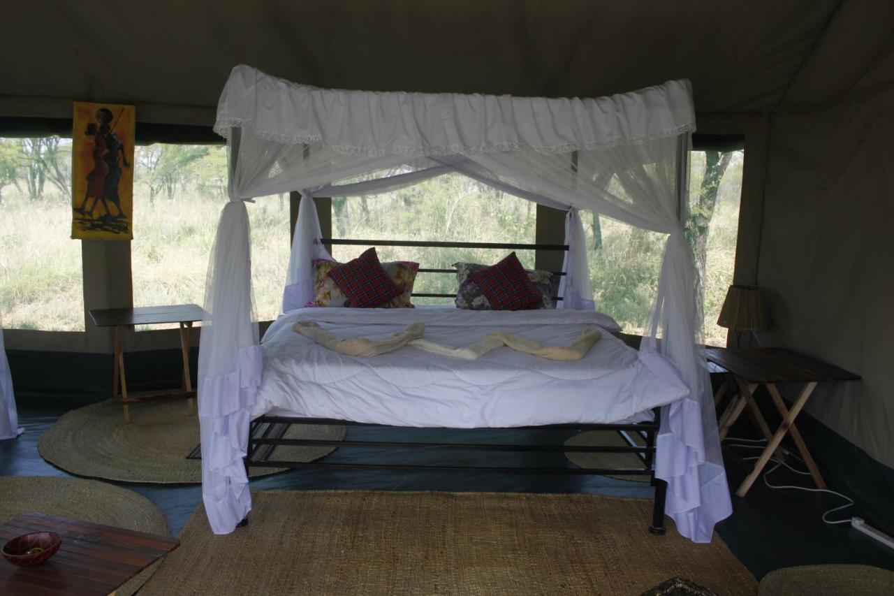 Osero Serengeti Luxury Tented Camp Hotell Banagi Exteriör bild