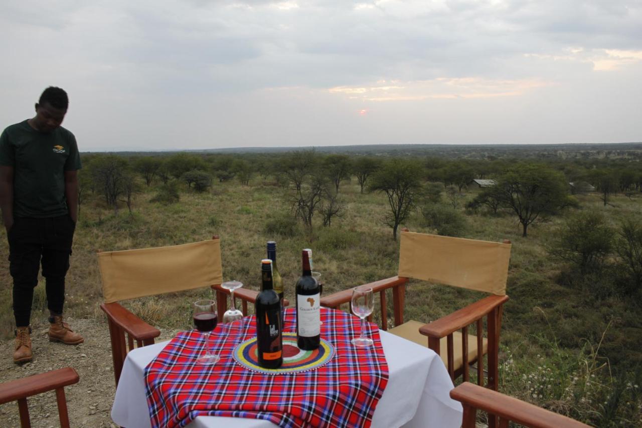 Osero Serengeti Luxury Tented Camp Banagi Exteriör bild